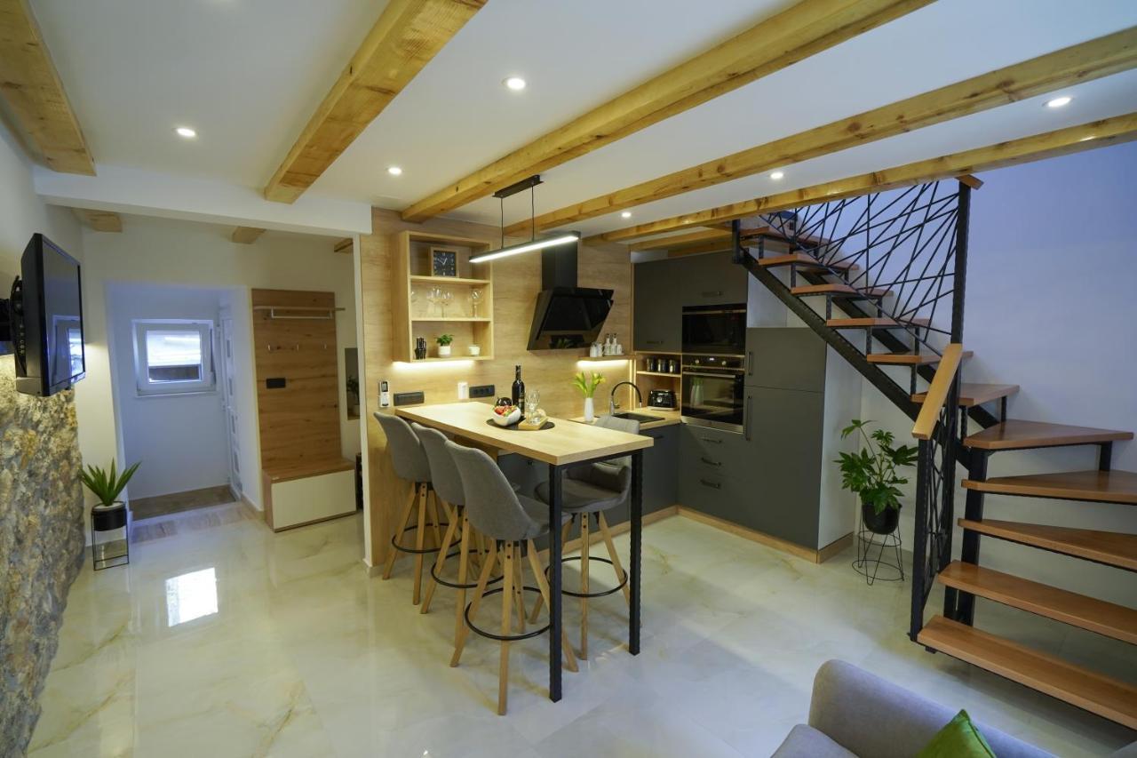 Apartment Ispod Ure Sinj Ngoại thất bức ảnh