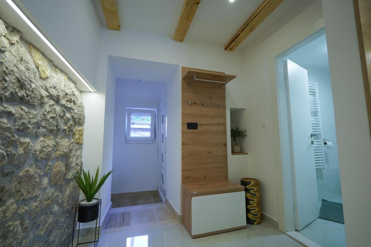 Apartment Ispod Ure Sinj Ngoại thất bức ảnh
