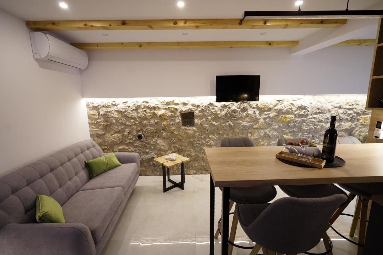Apartment Ispod Ure Sinj Ngoại thất bức ảnh